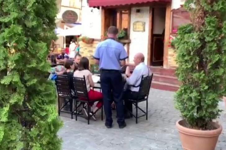 Peste 100 de firme din Prahova au fost amendate în weekend pentru nerespectarea regulilor de pandemie