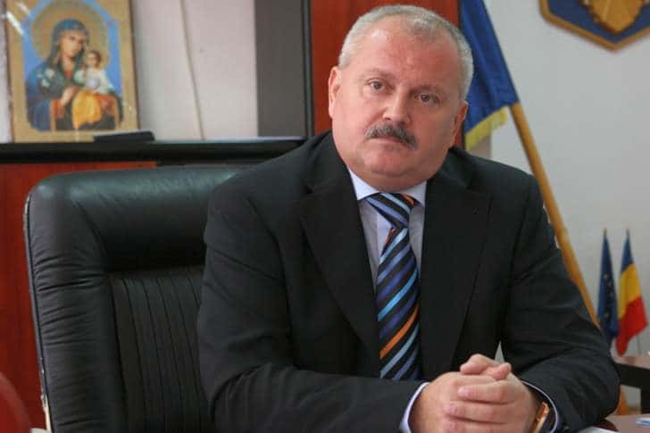 Marinel Rizea, pariorul "cu noroc" din fruntea Direcției Regionale a Finanțelor Publice Ploiești. Banul tot la ban trage...