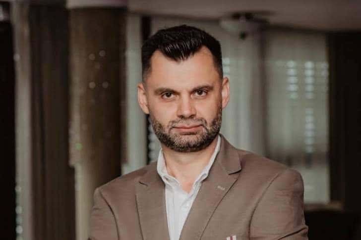 Fostul primar al Ploieștiului, Adrian Dobre, se face navetist. Va fi administrator public la Primăria Câmpina!