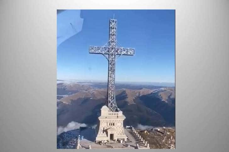 Luni, de Sf. Andrei, Crucea Eroilor de pe Caraiman va fi resfințită!