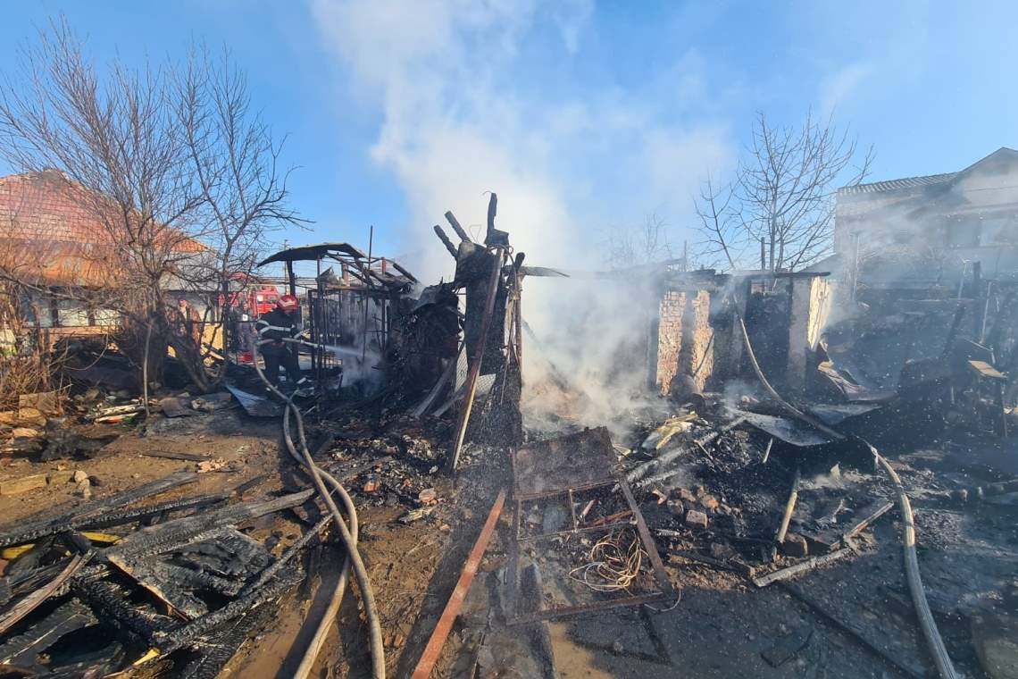 De la ce a pornit incendiul care a mistuit o gospodărie, la Măgureni