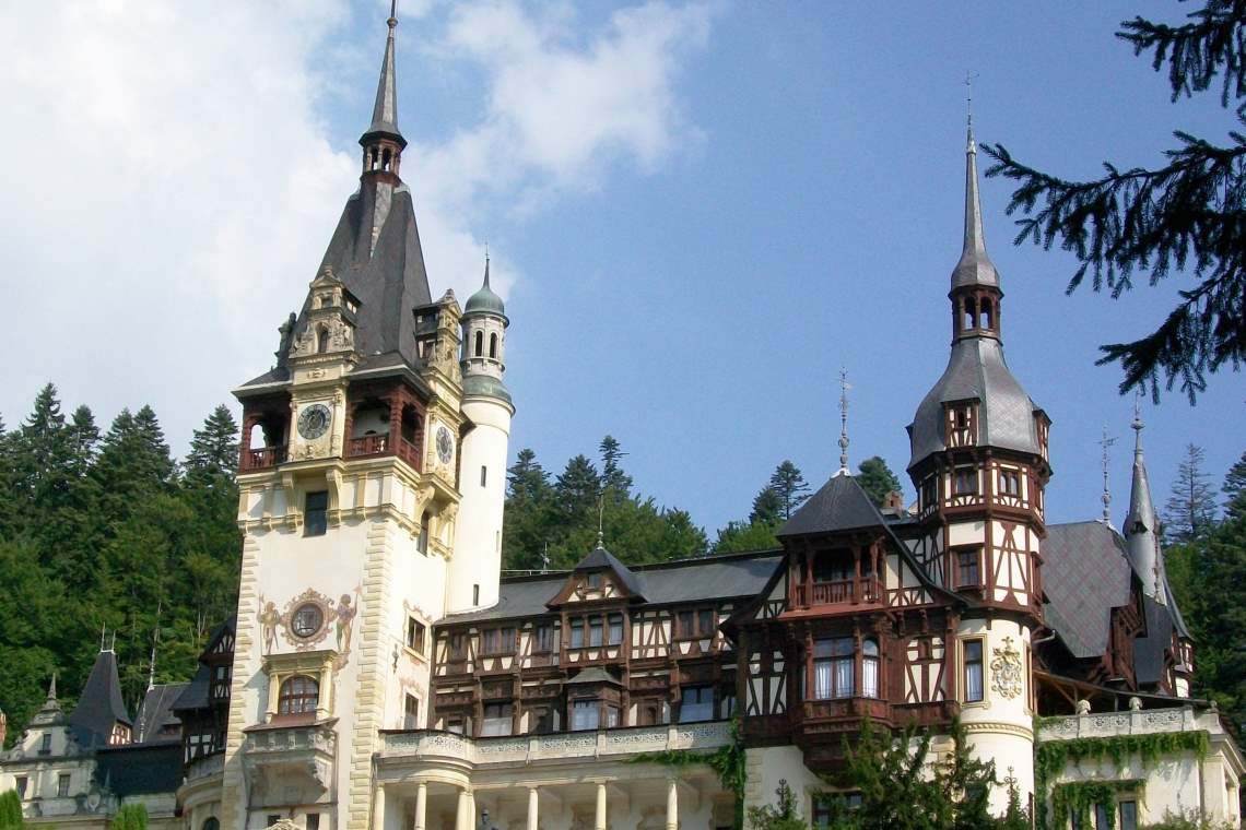 Castelul Peleș, în top 10 cele mai frumoase palate regale din lume