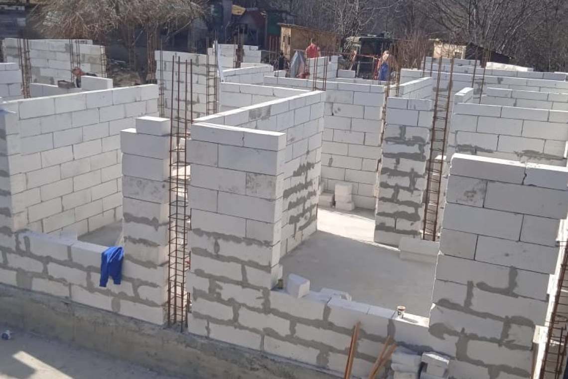 Cinci familii din Breaza au în continuare nevoie de sprijinul nostru, pentru a-și reconstrui din temelii casa mistuită de flăcări