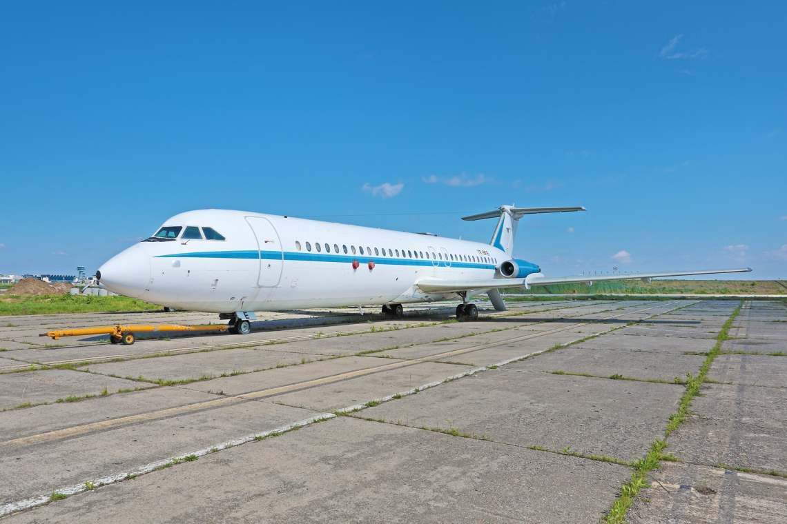 Avionul prezidențial RomBac folosit de Ceaușescu, scos la licitație, la prețul de pornire de 25.000 de euro