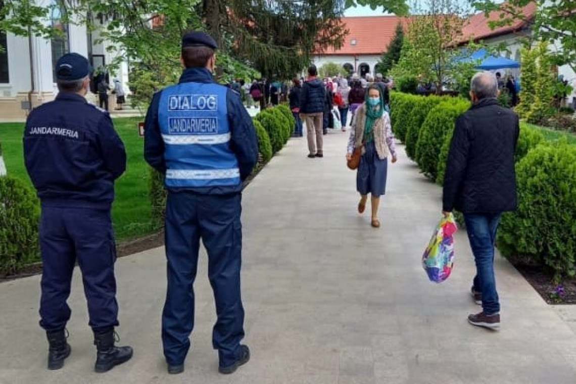 În minivacanța de Rusalii, jandarmii prahoveni vor fi la datorie. Inclusiv la hramul Bisericii Sfânta Treime din Ploiești