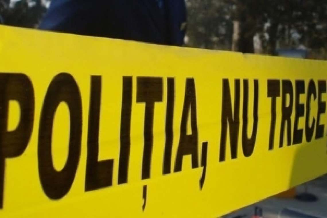 Update/Un bărbat amenință că se aruncă de la... etajul 1 al unui imobil din Ploiești