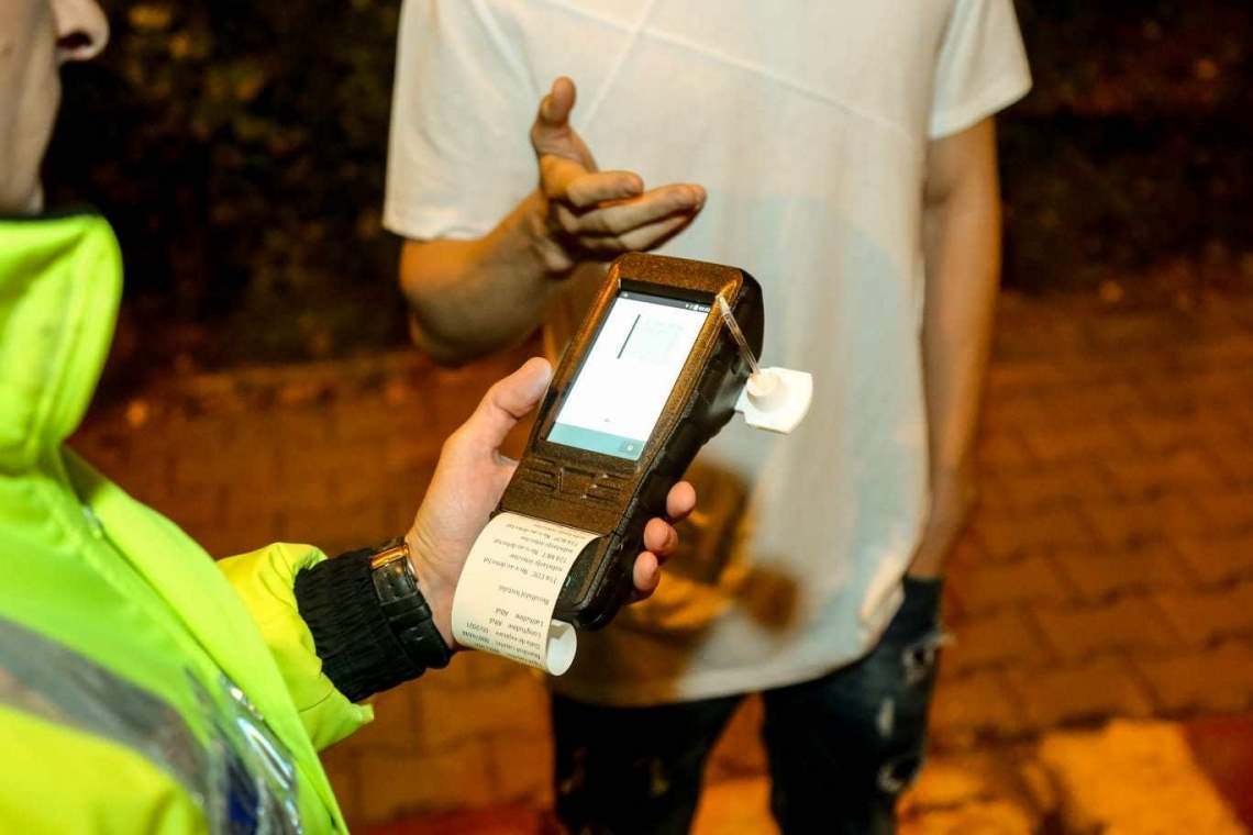 Un tânăr de 19 ani, din Breaza, a fost prins drogat la volan