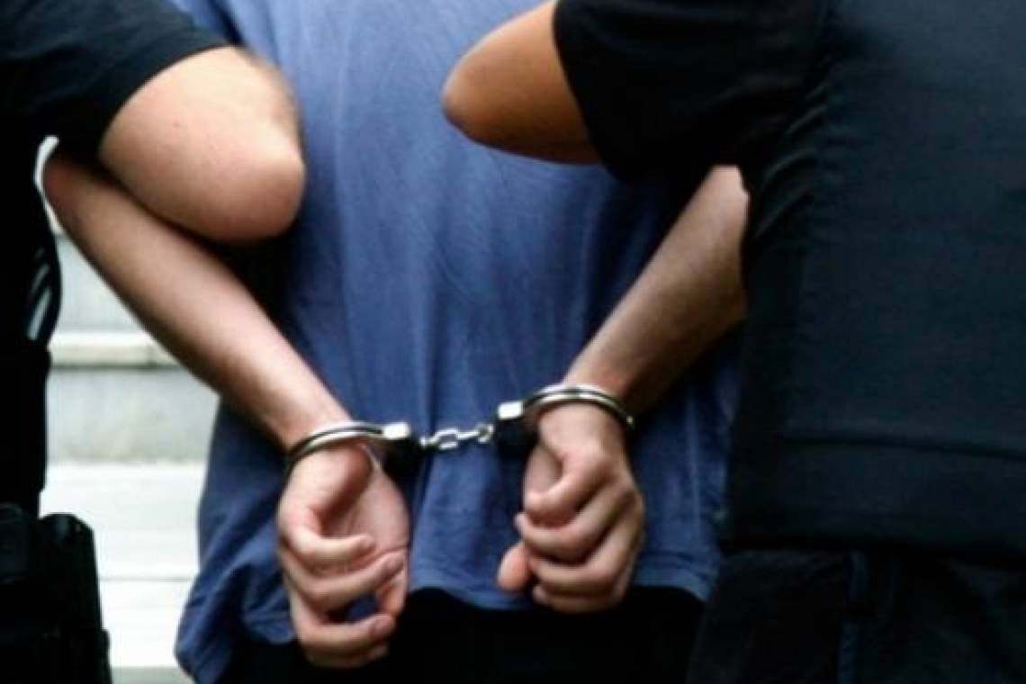 Reținut după ce a furat 10.000 de euro dintr-o mașină, la Gherghița