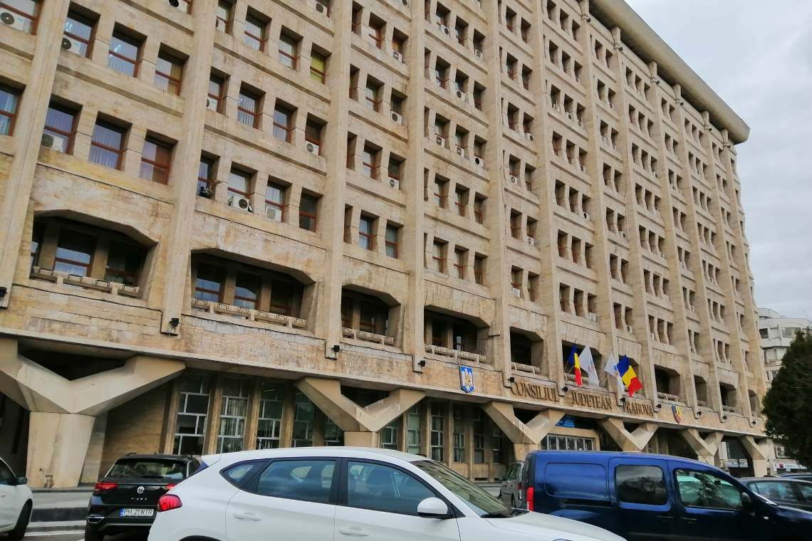 Așa ceva nu s-a mai văzut! Ședință convocată seara, “ca hoții”!