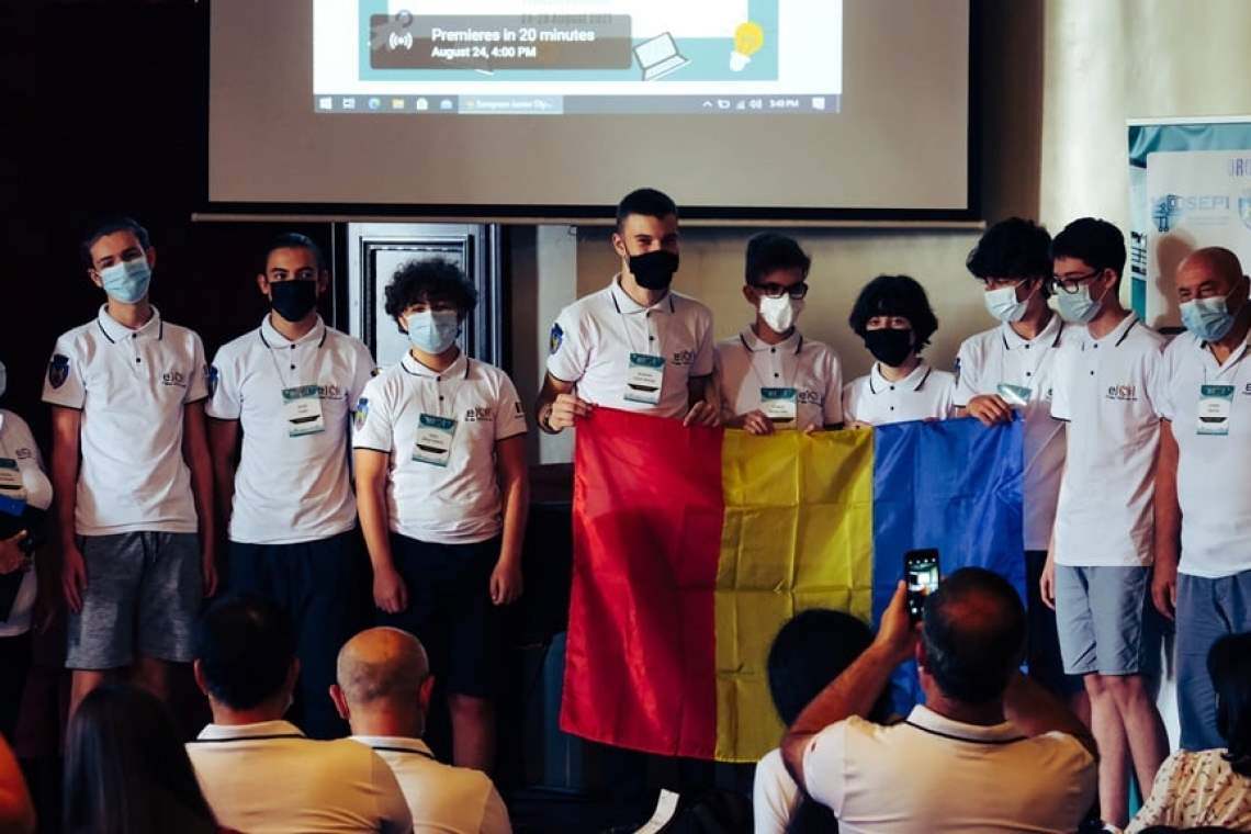 Elevii prahoveni - aur și argint la Olimpiada Europeană de Informatică pentru Juniori