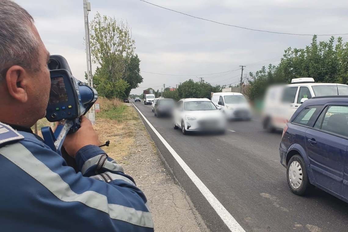 Acțiune comună a polițiștilor prahoveni și buzoieni pe DN1B, care s-a lăsat cu zeci de sancțiuni