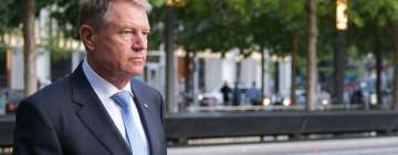 Iohannis: "Vaccinarea anti-COVID-19 va trebui să devină obligatorie pentru anumite categorii din domenii esenţiale"