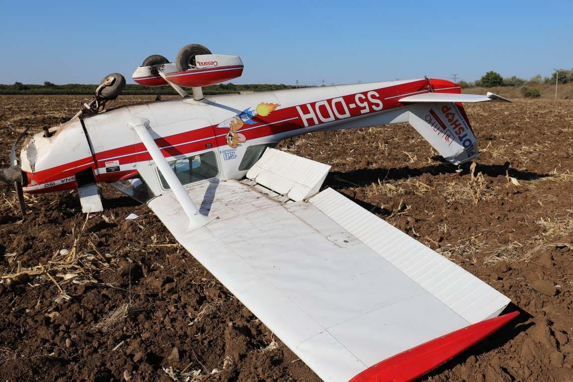 AIAS investighează accidentul aviatic de la Strejnic, în care o aeronavă de mici dimensiuni a aterizat forțat pe câmp