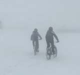 Video/ Mountain bike pe zăpadă, la Azuga!