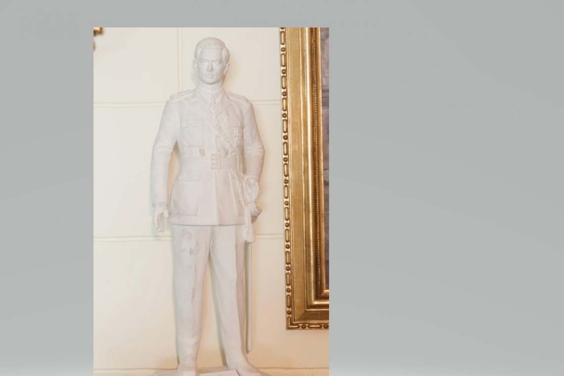 La 100 de ani de la nașterea Regelui Mihai, o statuie în bronz a fostului suveran al României va fi dezvelită la Sinaia