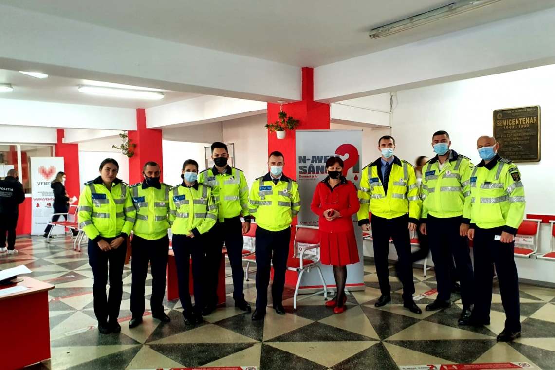 Polițiștii prahoveni au donat sânge, pentru a salva vieți!