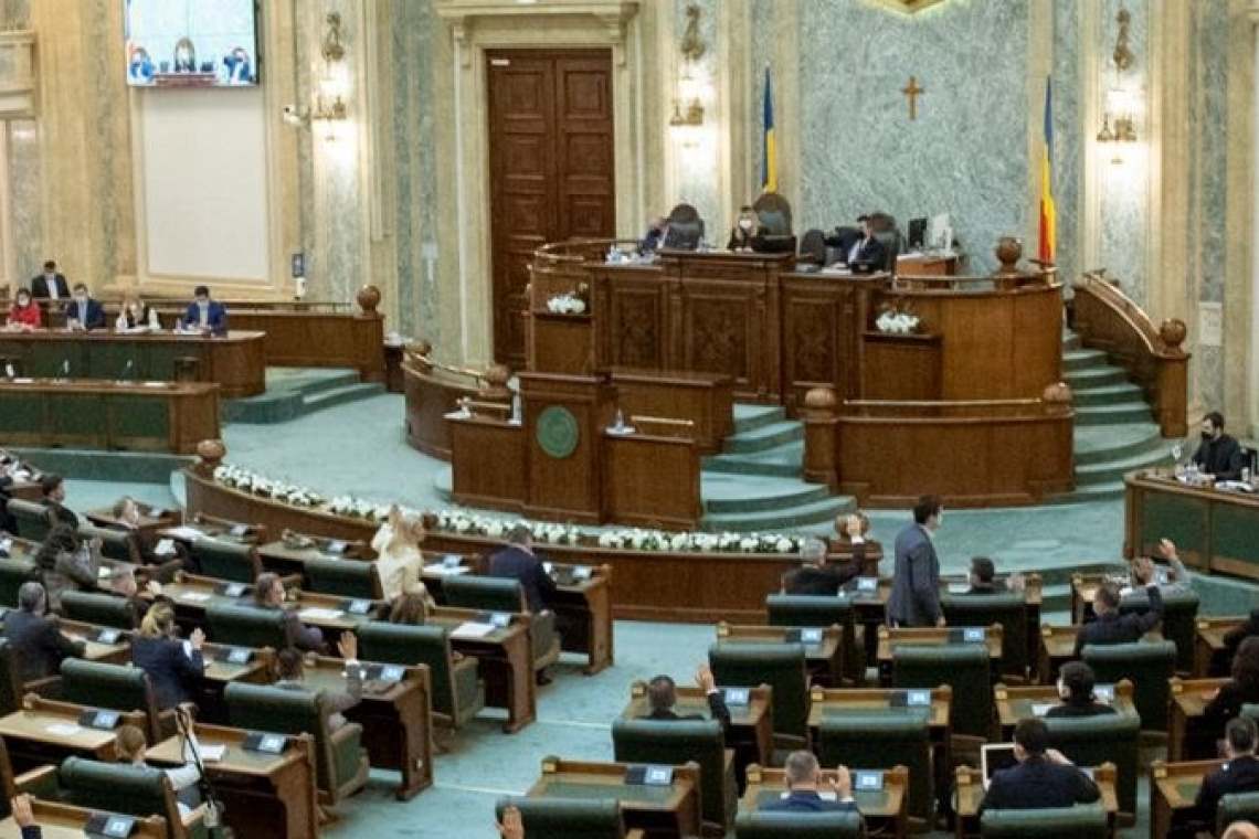 Proiectul de lege privind introducerea certificatului verde la locul de muncă a picat la Senat!