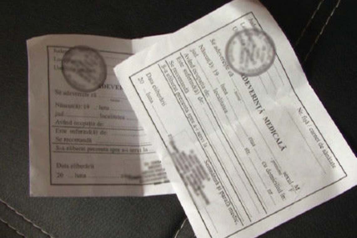 Anchetă declanșată de Ministerul Sănătății în două spitale. Sunt suspiciuni privind legalitatea unor adeverințe medicale pentru... personalul medical!