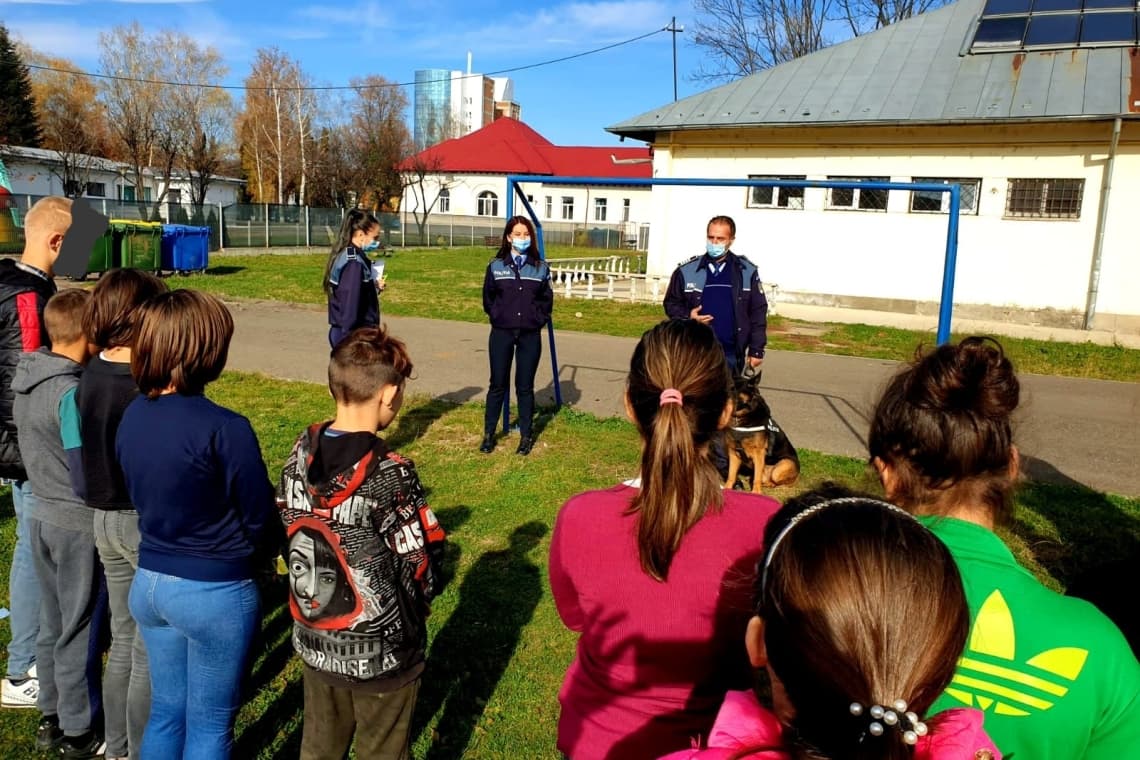 Rex, câinele polițist al IPJ Prahova, în misiune specială, la Vălenii de Munte 