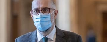 UDMR, mărul discordiei. Kelemen Hunor: „Nu e posibil să stăm cu pantalonii dați jos până la genunchi și să așteptăm poștașul în fiecare lună”