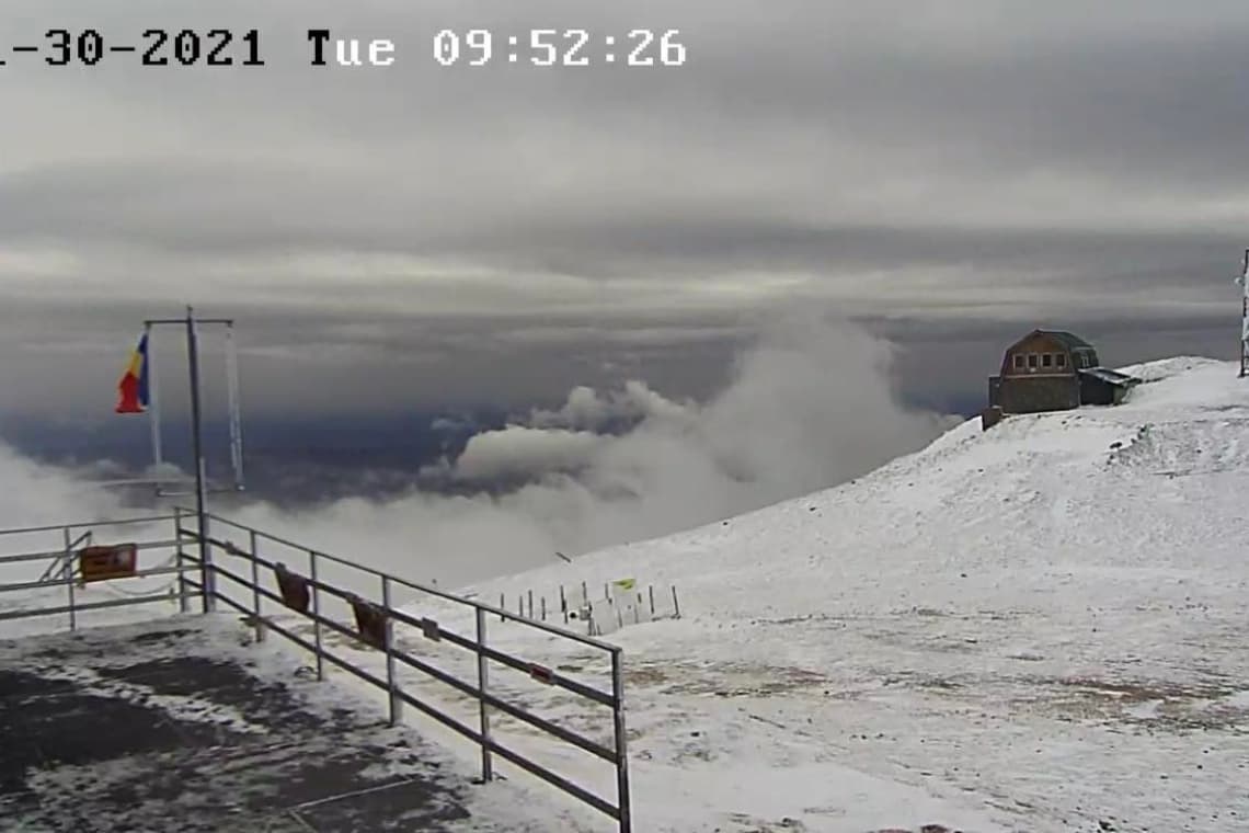 Gondola Carp din Sinaia nu a funcționat azi, din cauza vântului. Cod galben de vânt puternic și ninsori, în zona montană a județului Prahova