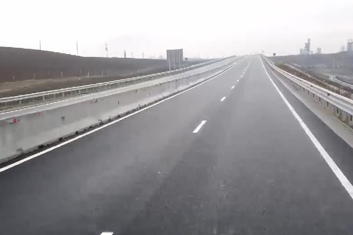 Un șofer, după inaugurarea unui alt crâmpei de autostradă: “Ți-e și frică să accelerezi la 130km/h, rămâi fără autostradă să frânezi!”
