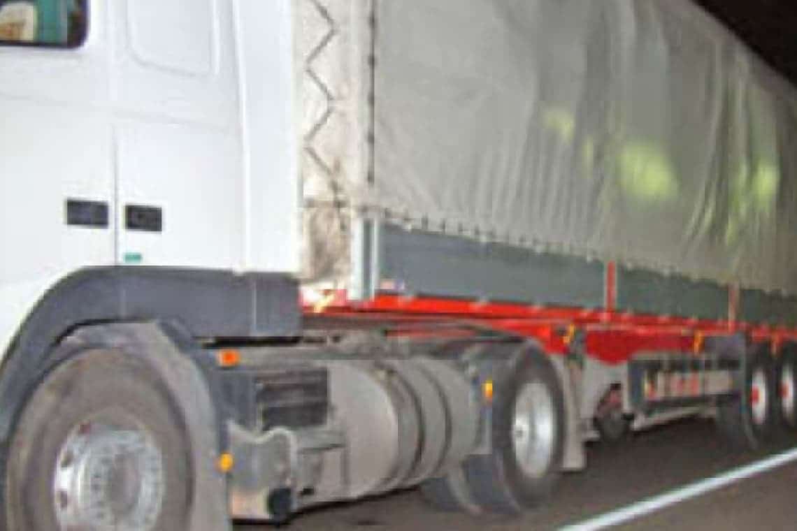 Pericole tot mai mari pe drumurile naționale din Prahova: șoferi de TIR prinși băuți la volan!