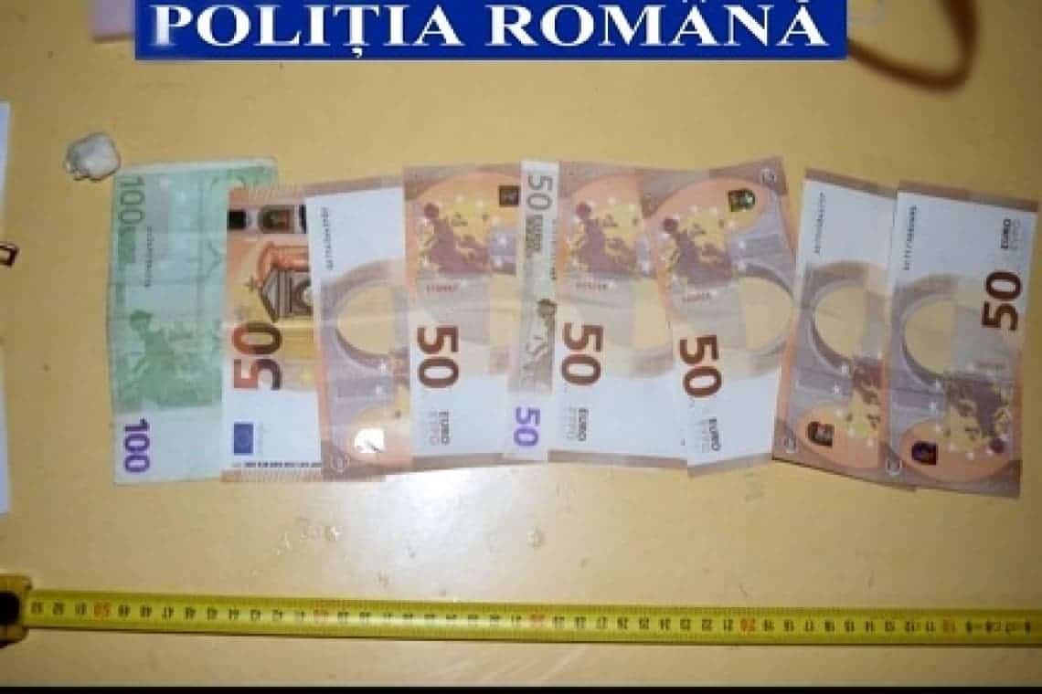 O minoră, printre escrocii care au apelat la metoda ACCIDENTUL pentru a scoate bani de la o femeie din Vălenii de Munte