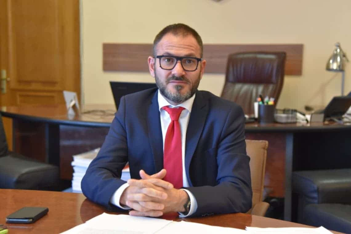 Vrei să iei legătura rapid cu Protecția Consumatorilor? Ai la dispoziție un număr pentru Whatsapp, la dispoziția șefului ANPC