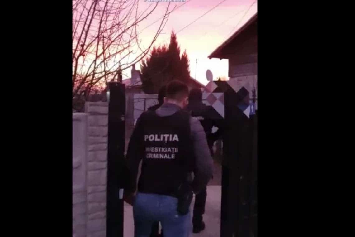 Video/ Percheziții în Ploiești și patru comune prahovene, la persoane bănuite de furt