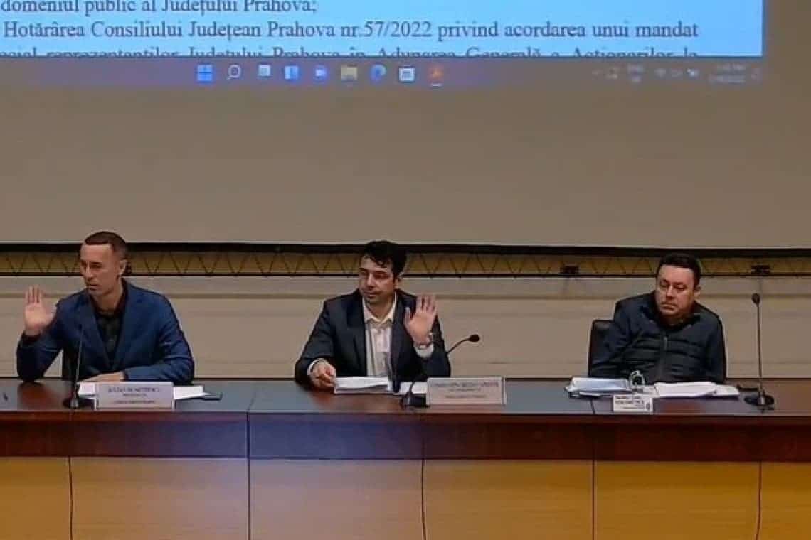 Tensiuni vizibile între primarul Andrei Volosevici și președintele CJ, Iulian Dumitrescu, la ședința privind continuarea asigurării agentului termic în Ploiești