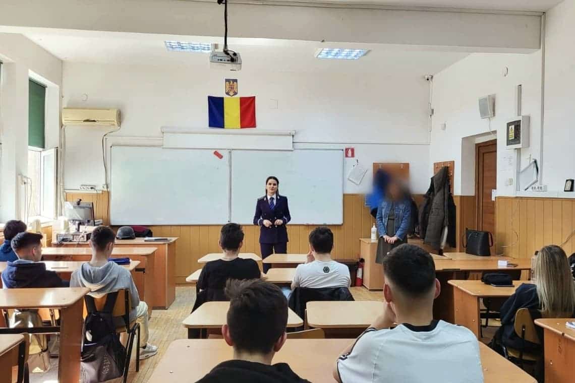 De ce ar alege un tânăr meseria de polițist?