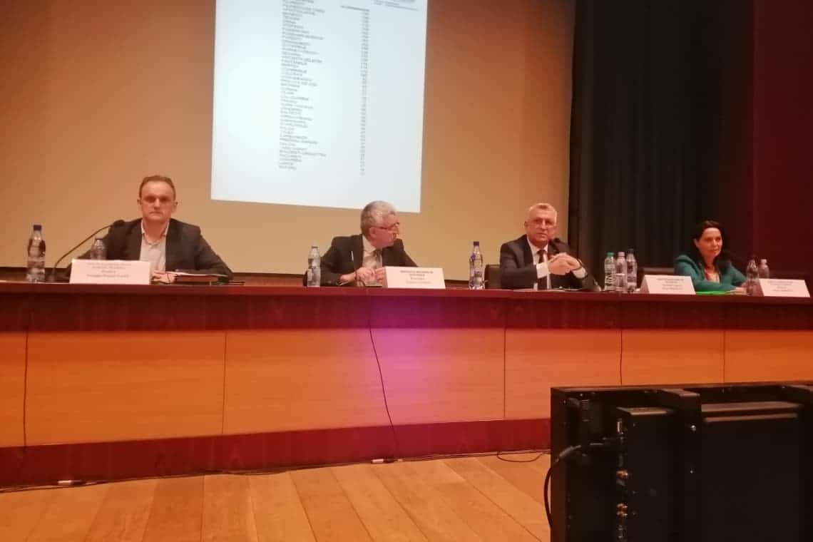 Autorecenzarea în Prahova/ Ce localități sunt în top și unde s-au înregistrat doar câteva chestionare online