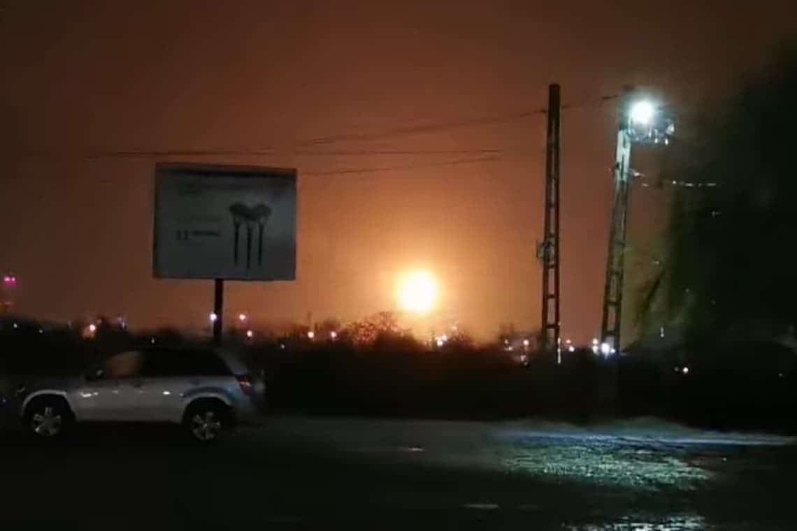 Garda de Mediu Prahova: Nu s-a semnalat nicio avarie la rafinăria Petrotel-LukOil, vineri seară