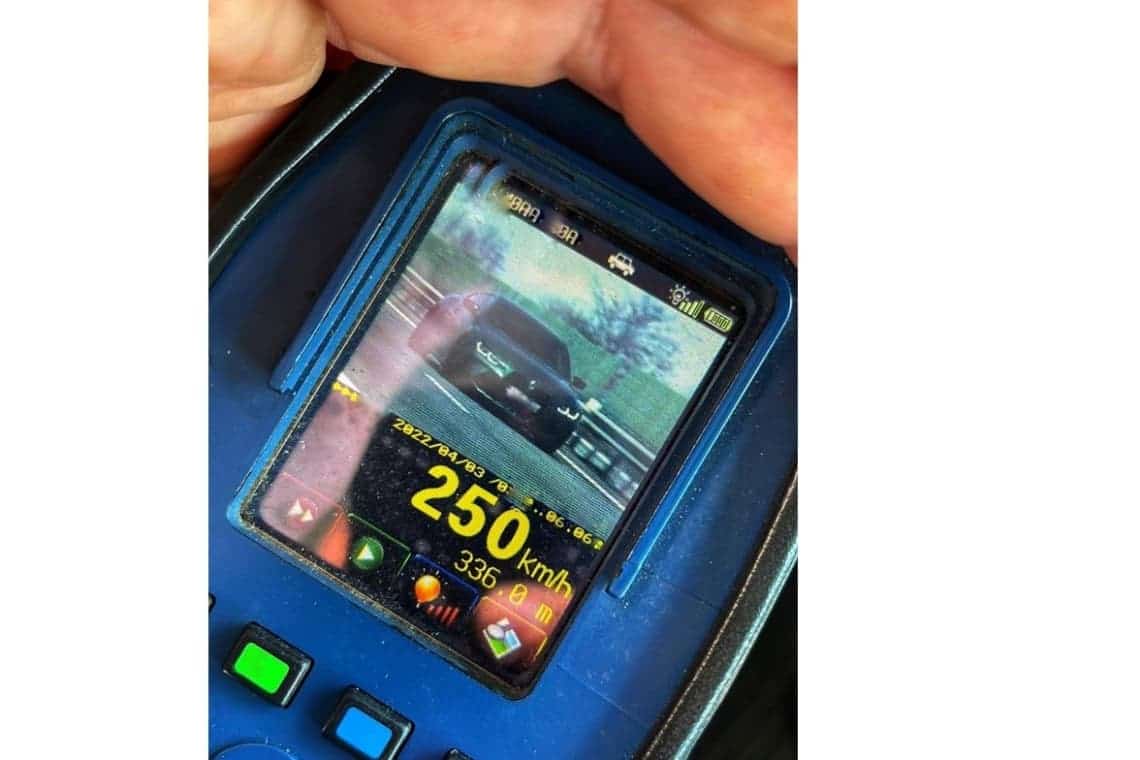 Mesajul polițiștilor pentru un  “zburător “ pe A2, care depășise cu mult limita legală