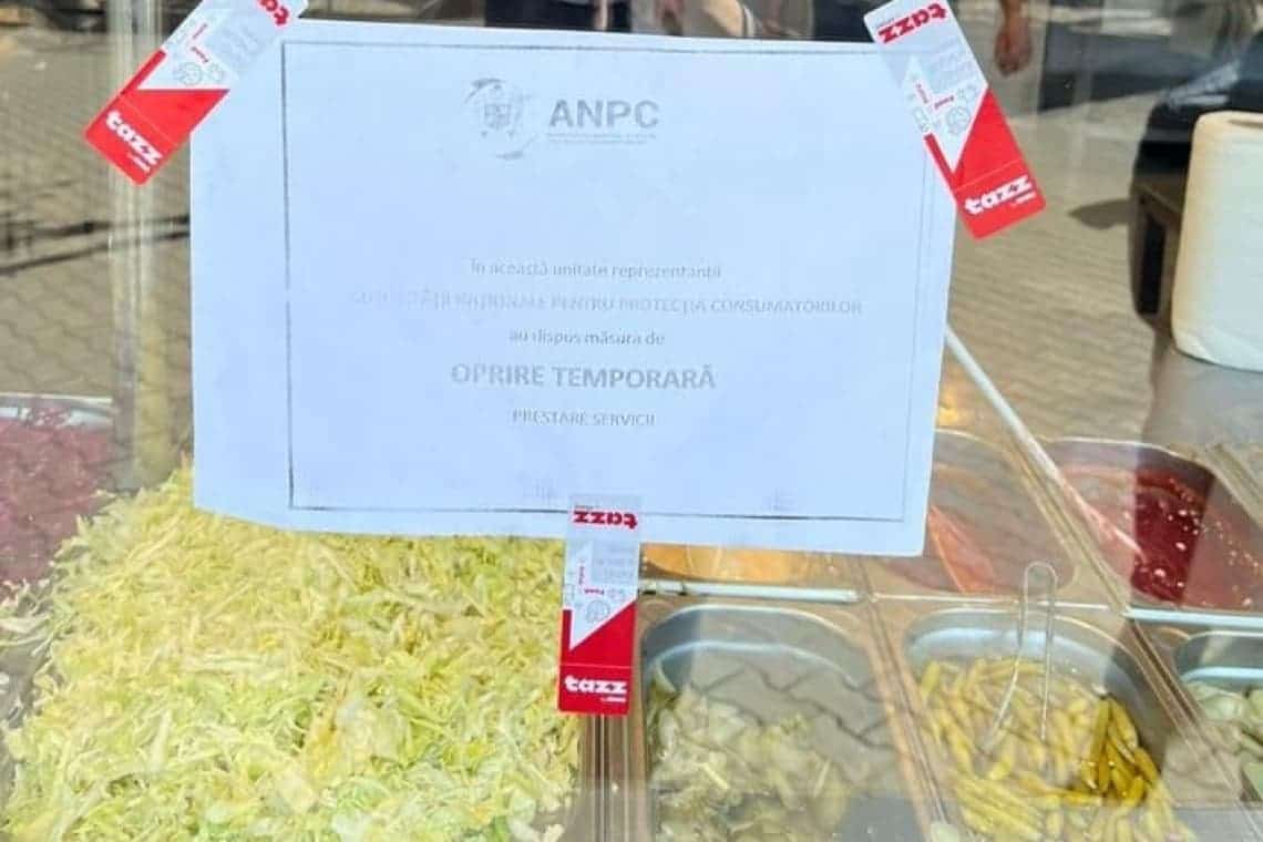 Galerie foto/ Știți de unde și ce mâncați? ANPC a închis temporar un fast food din Ploiești, din cauza neregulilor