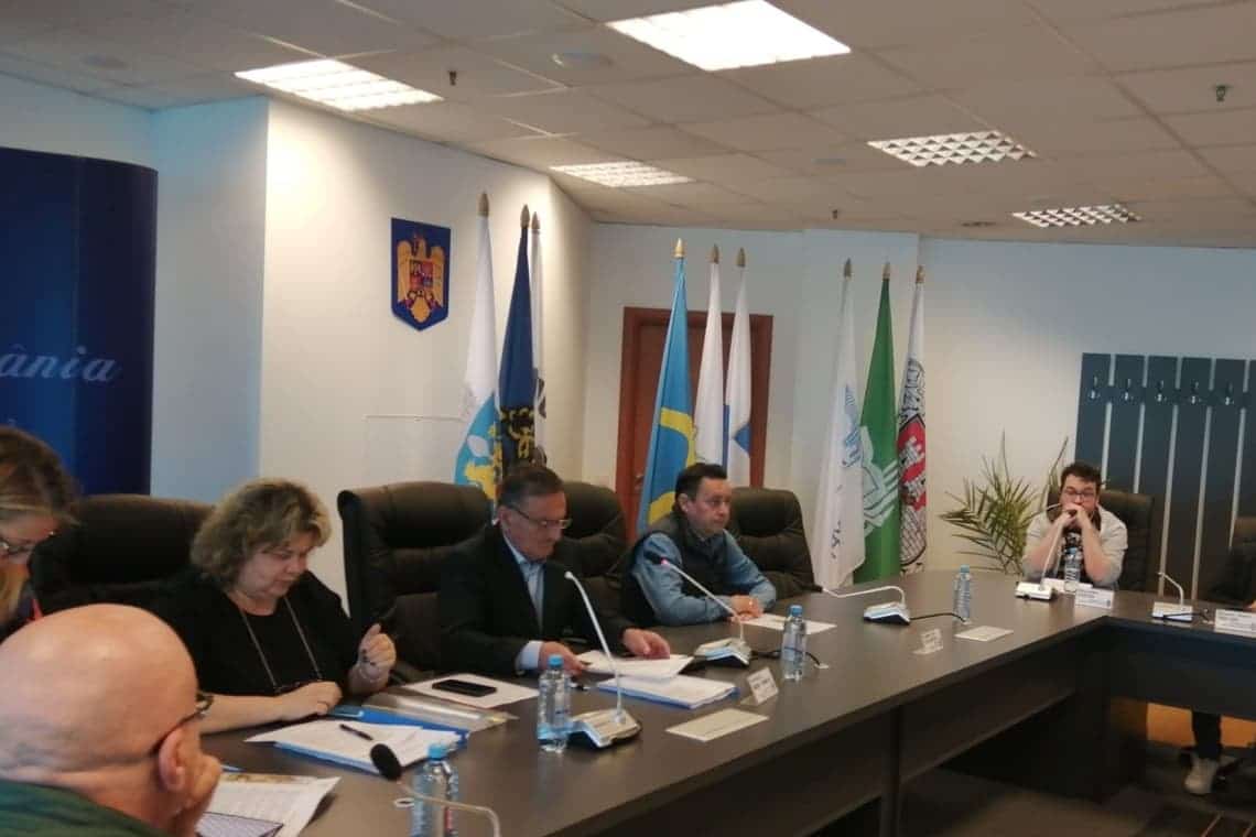 Noua formulă de transport public în zona Ploieștiului a provocat iar dispute aprige între primarul Volosevici și consilierii PNL