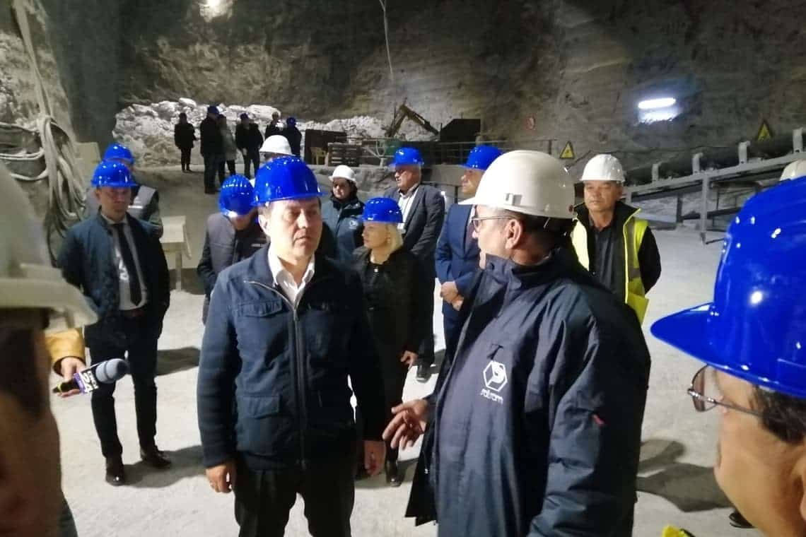 Ministrul Economiei, Florin Spătaru, anunță achiziționarea unui nou lift la Salina Slănic. Costurile s-ar ridica la circa 10 milioane de euro!