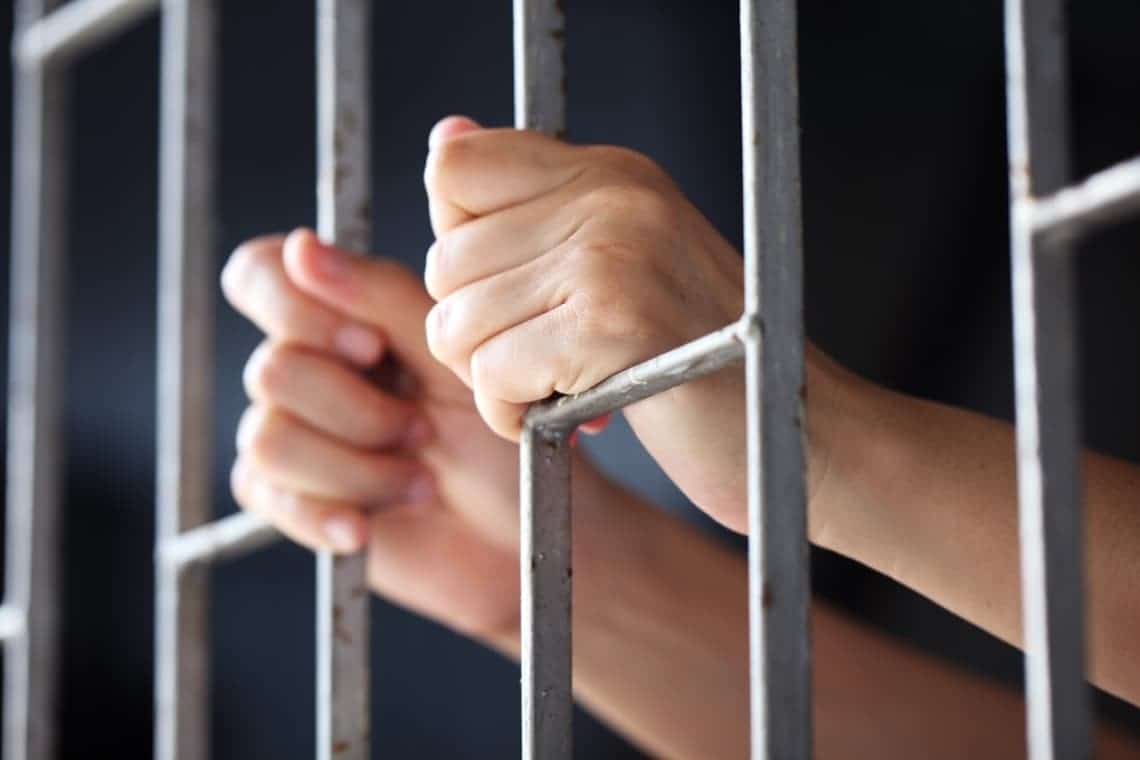 Un bărbat din comuna prahoveană Berceni, condamnat la șase ani de închisoare pentru lovituri cauzatoare de moarte și la plata unor despăgubiri semnificative rudelor victimei