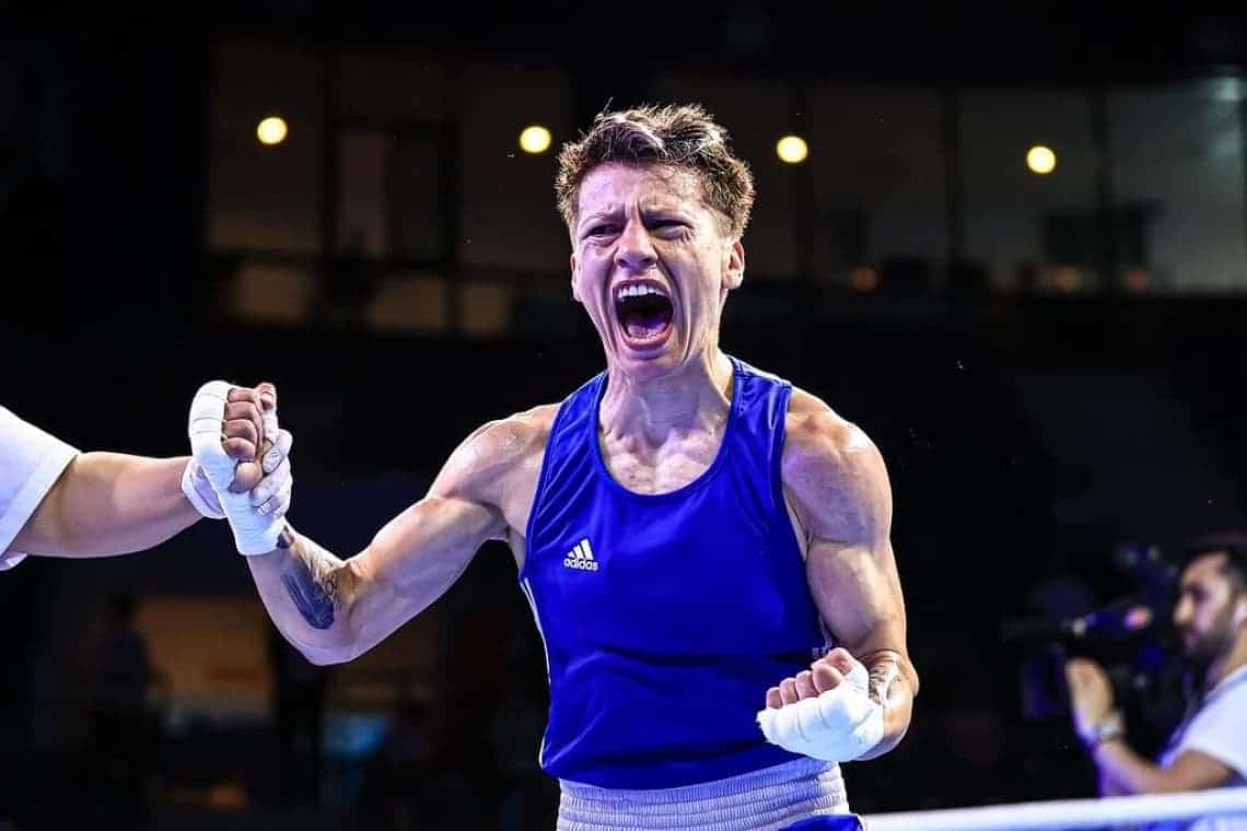 O româncă, în finala Campionatului Mondial de Box! 