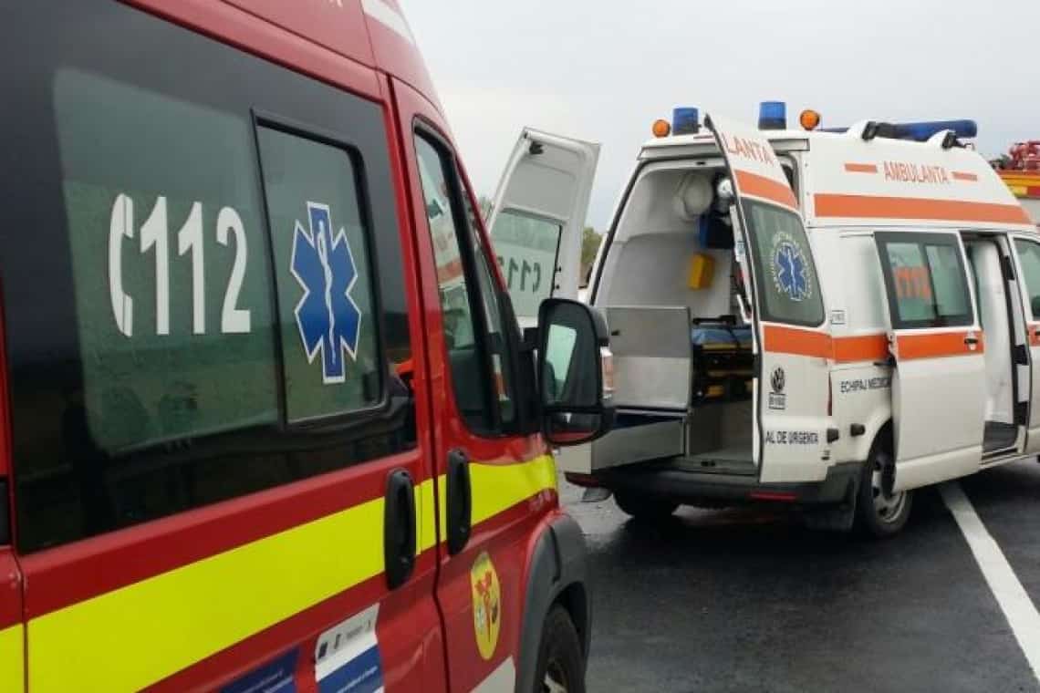 Trei autoturisme, implicate într-un accident pe DN1. Elicopterul SMURD va ateriza pentru a prelua răniții