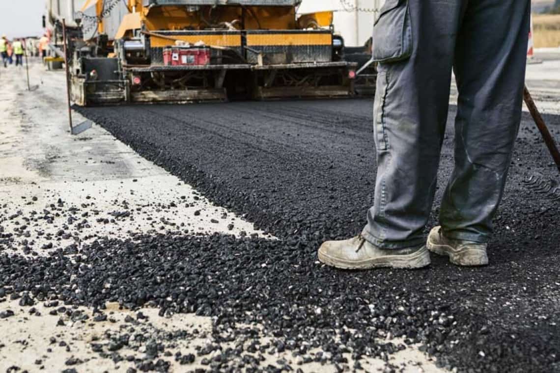 Restricții de circulație pe DN1, între Bănești și Băicoi! Se asfaltează drumul