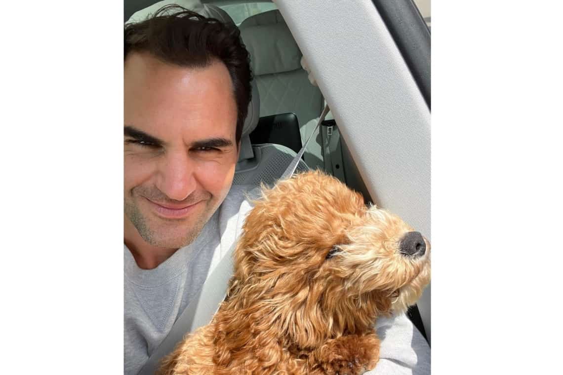 Jucătorul de tenis Roger Federer l-a prezentat pe noul membru al familiei, pudelul Willow