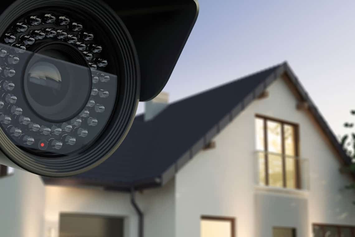 Tupeu/ Un hoț a furat camera de supraveghere de la o casă de vacanță din Telega!