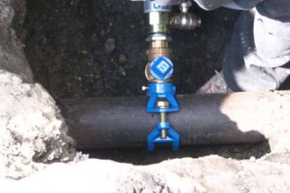 Un prahovean s-a ales cu dosar penal după ce s-a racordat ilegal la rețeaua de apă