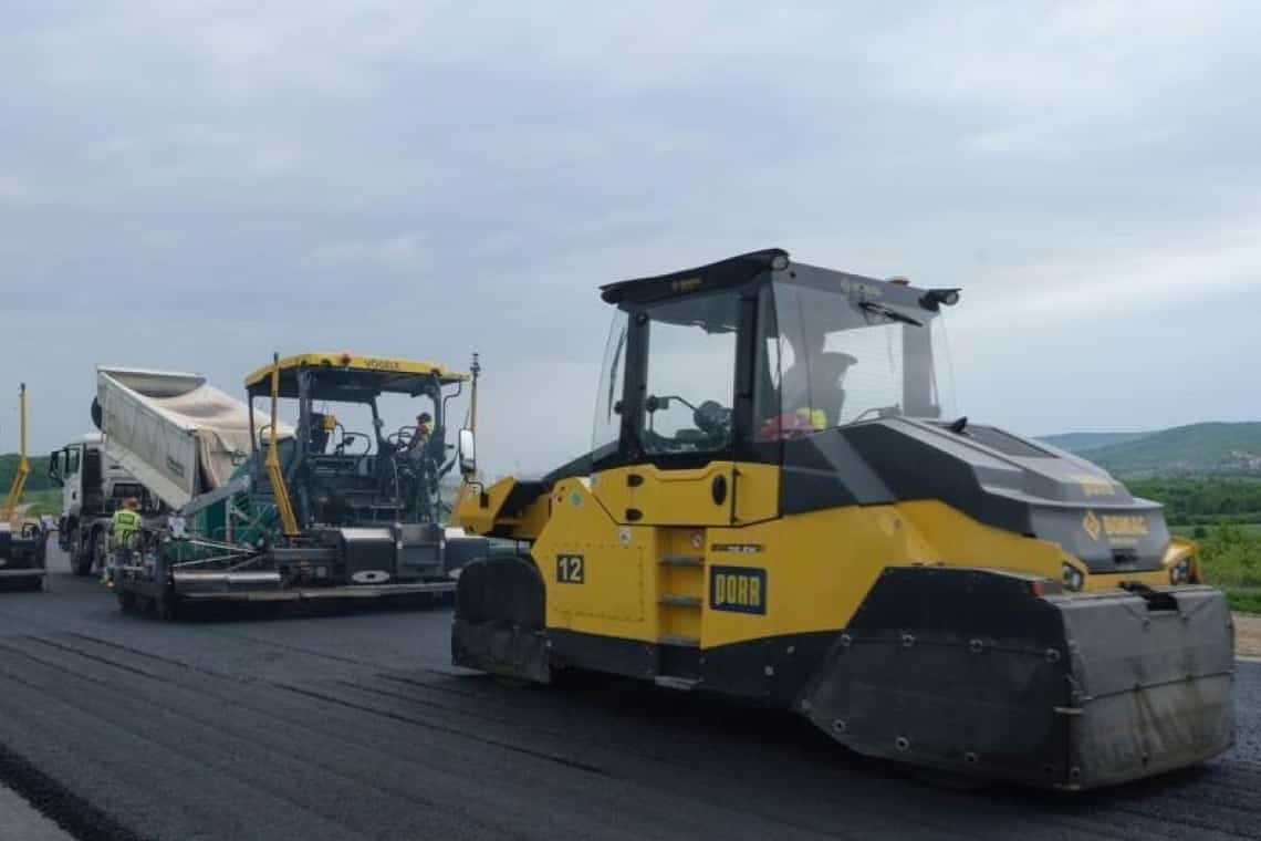 Întreținerea drumurilor naționale care străbat Prahova costă o avere! Aflați câte firme se bat pentru contractul cu CNAIR