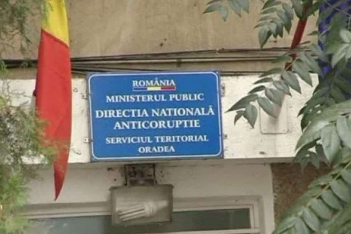 Un consilier de la Garda Forestieră Ploiești, cercetat de DNA Oradea pentru că ar fi luat mită... cazare la un hotel!