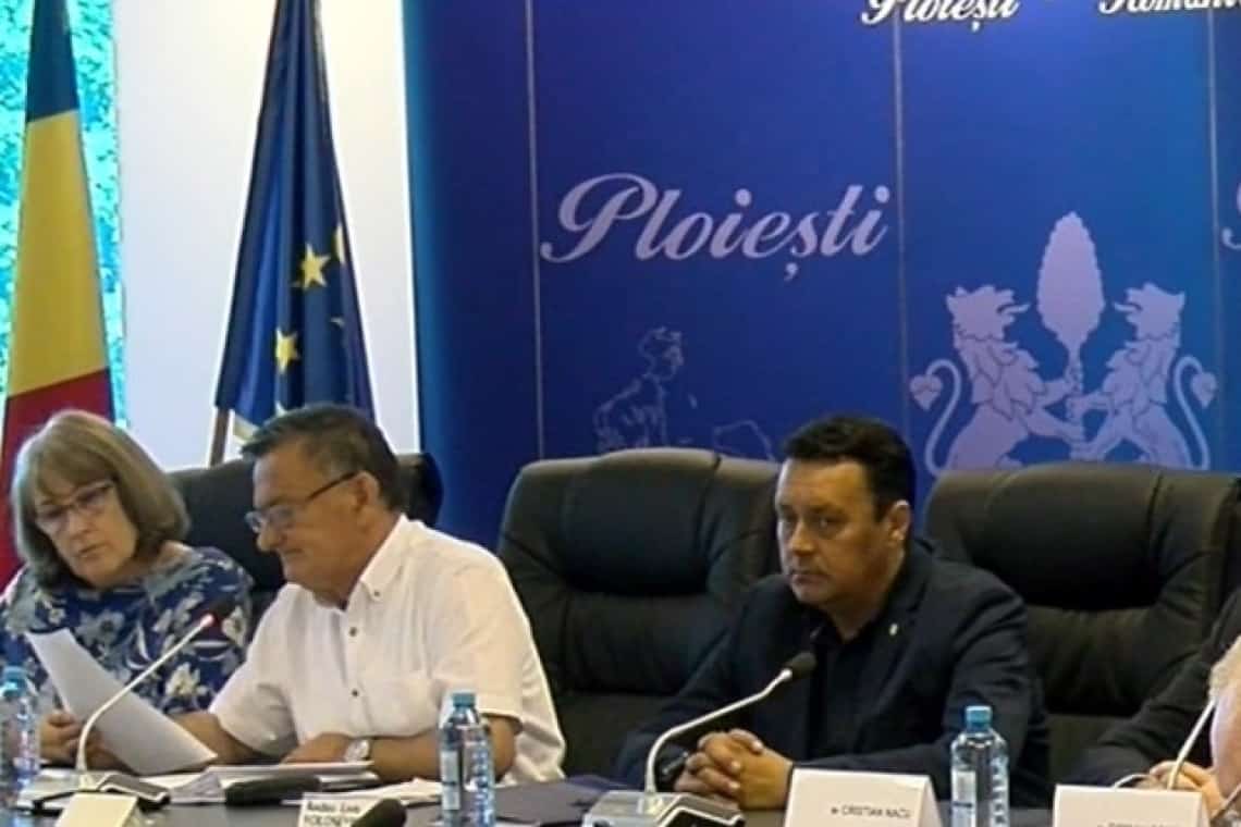 Primarul Volosevici anunță că se caută soluții pentru ca ploieștenii să nu rămână fără apă caldă