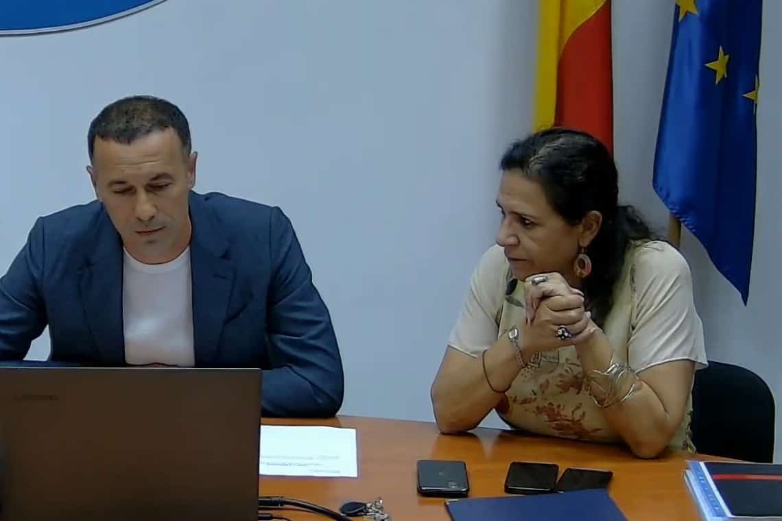 Iulian Dumitrescu, făcut praf de fostul primar al Ploieștiului, Emil Calotă/ Un alt consilier i-a cerut demisia șefului CJ Prahova