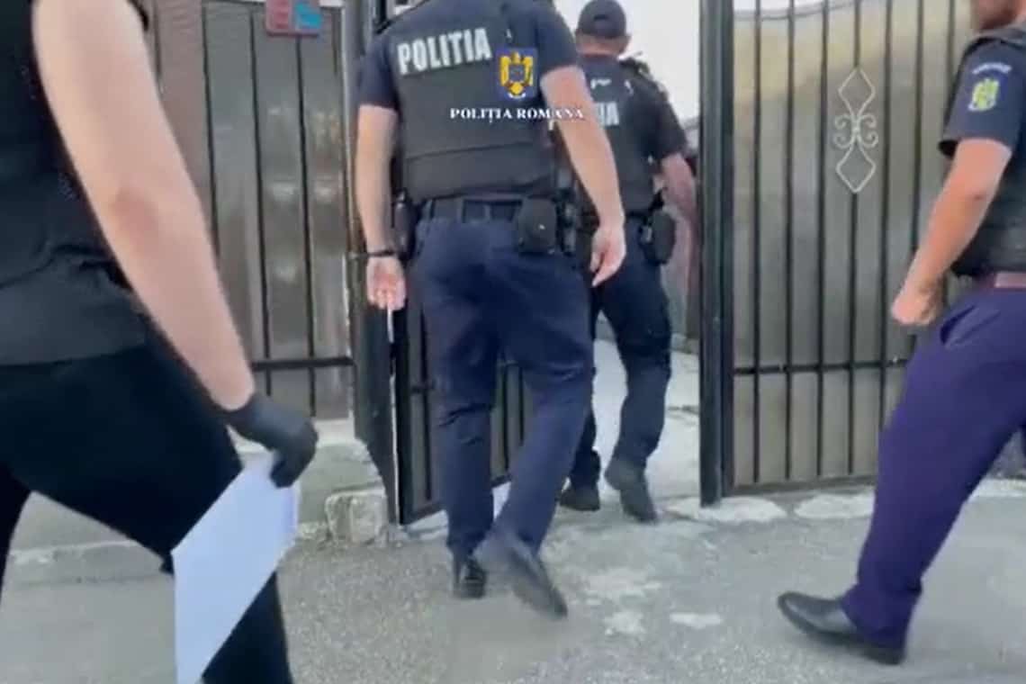 Percheziții la hoți care au dat iama în Ploiești, în ultimele săptămâni